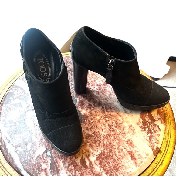Tod's Black Suede Ankle Boots Size 7 - Picture 1 of 16